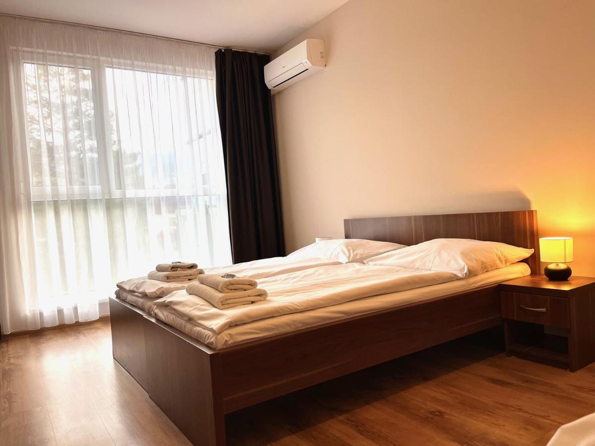 Hotel Arena Brumov Екстер'єр фото
