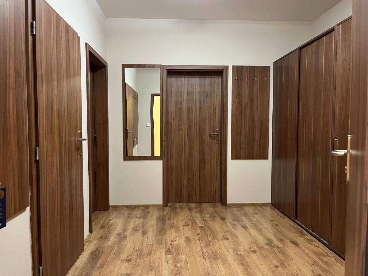Hotel Arena Brumov Екстер'єр фото