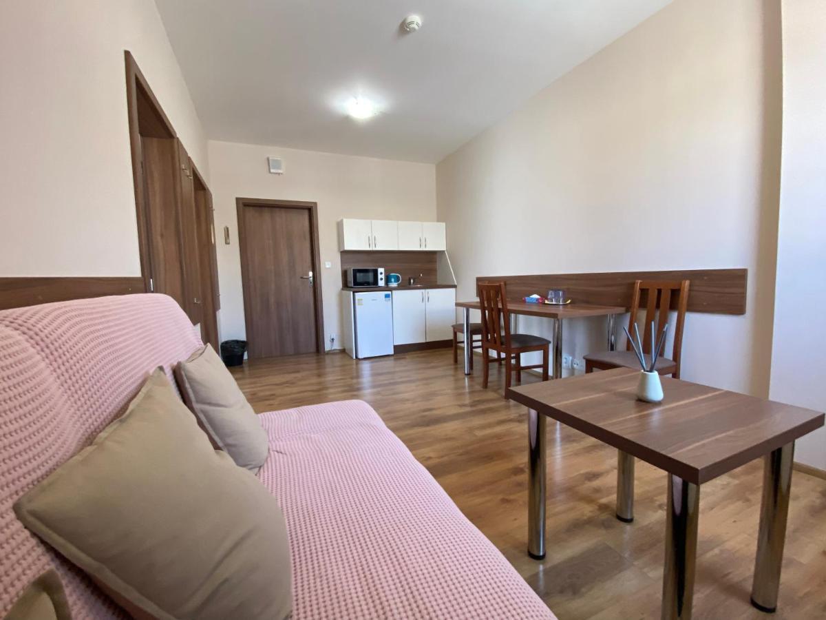 Hotel Arena Brumov Екстер'єр фото