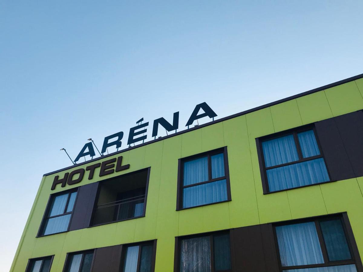 Hotel Arena Brumov Екстер'єр фото